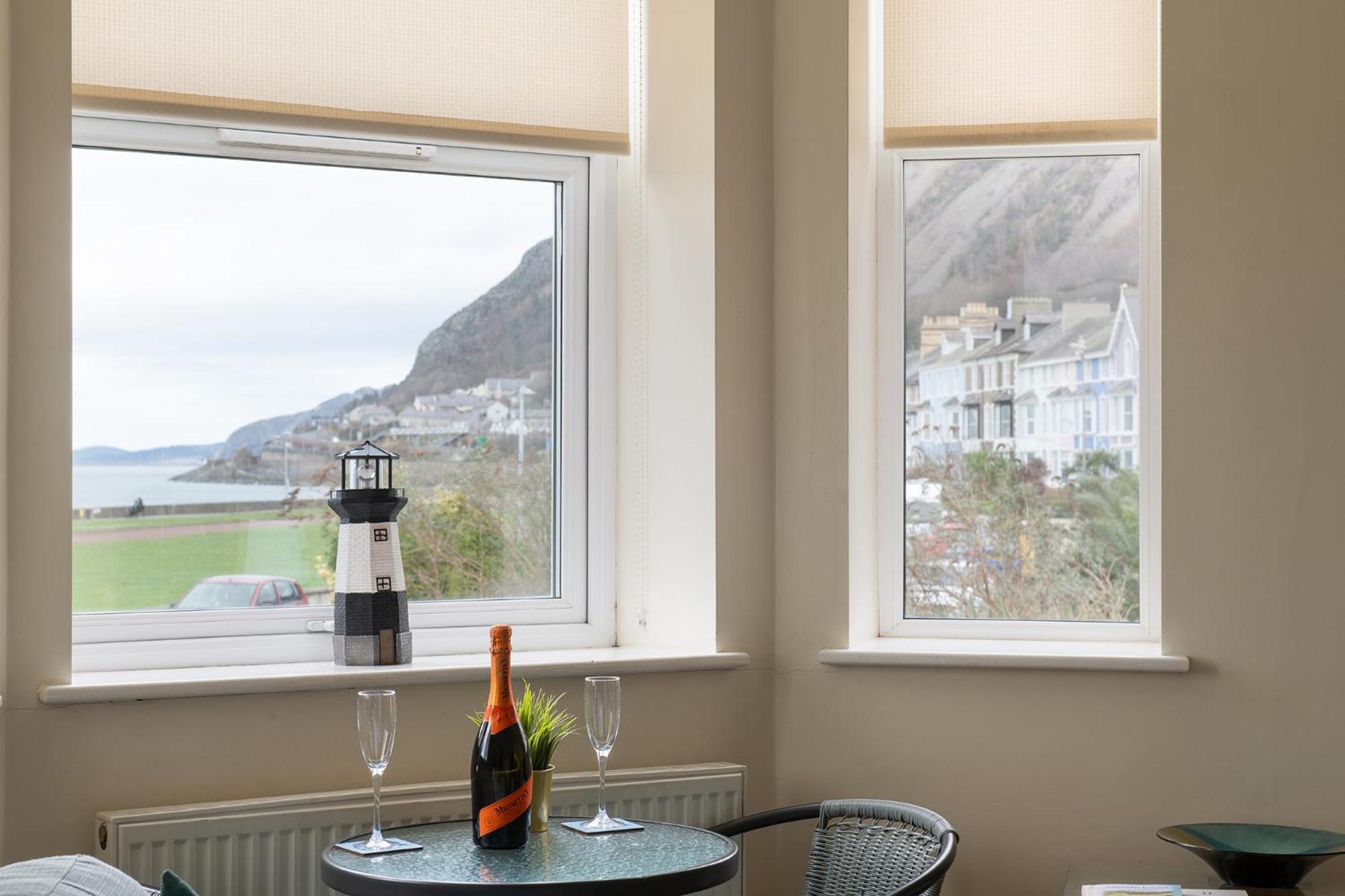 Appartement Puffin View à Llanfairfechan Extérieur photo